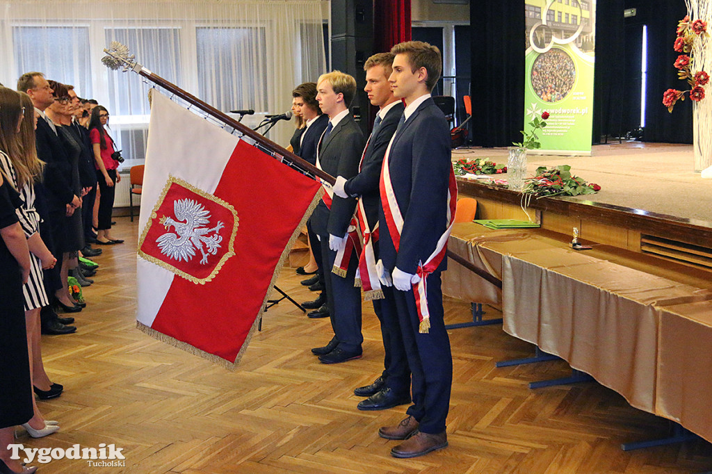 Pożegnanie absolwentów Nowodworka