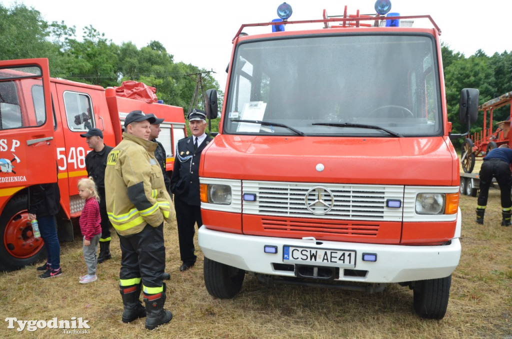 Zlot pojazdów pożarniczych i militarnych