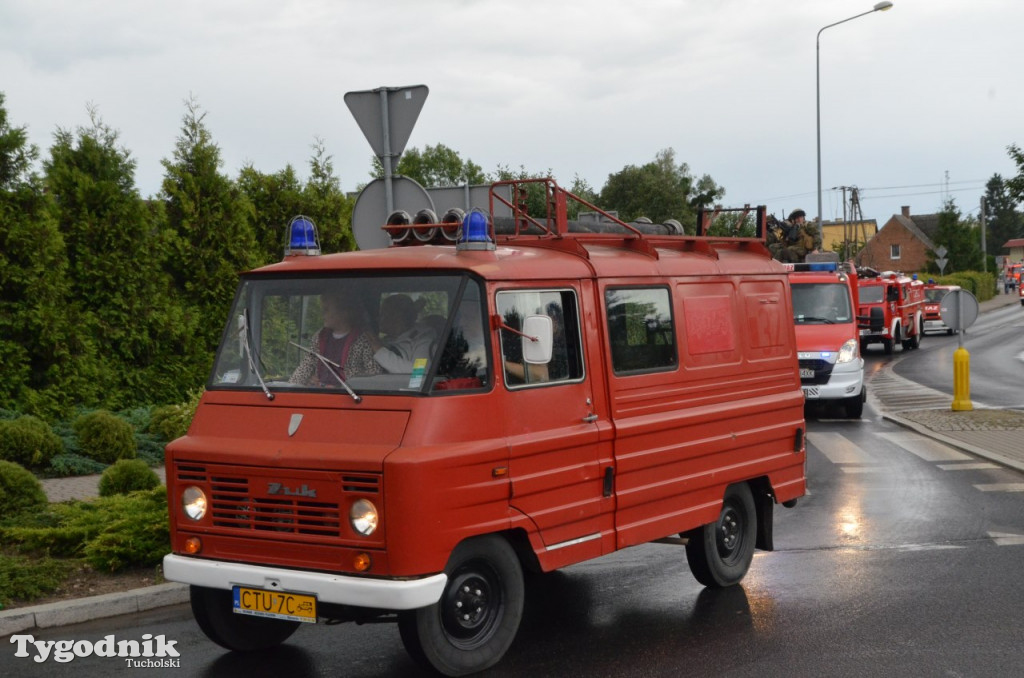 Zlot pojazdów pożarniczych i militarnych