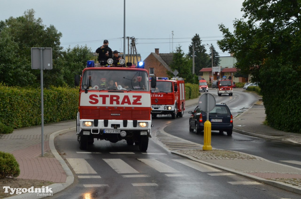 Zlot pojazdów pożarniczych i militarnych