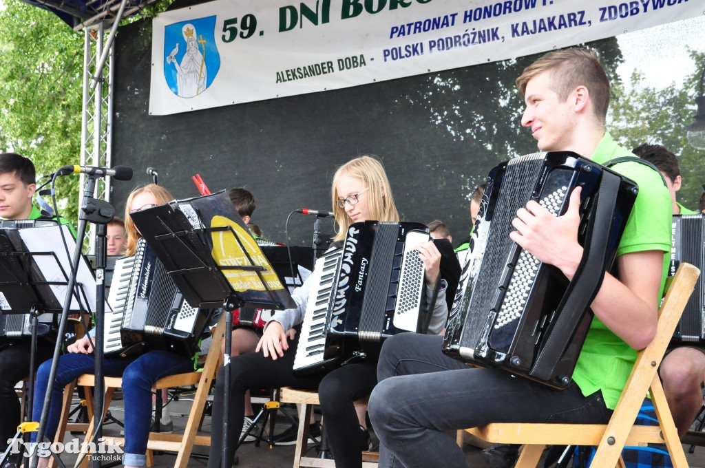 Międzynarodowy koncert na rynku w Tucholi