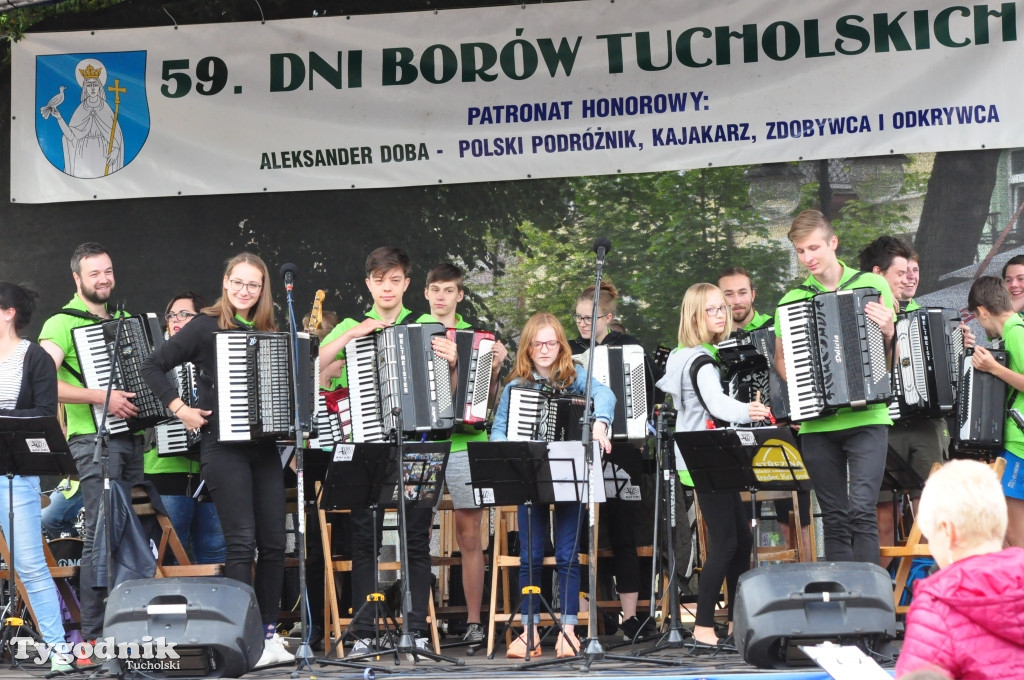 Międzynarodowy koncert na rynku w Tucholi