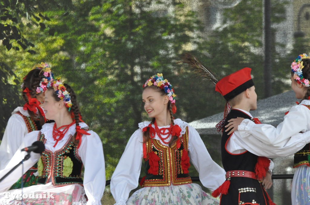 Międzynarodowy koncert na rynku w Tucholi