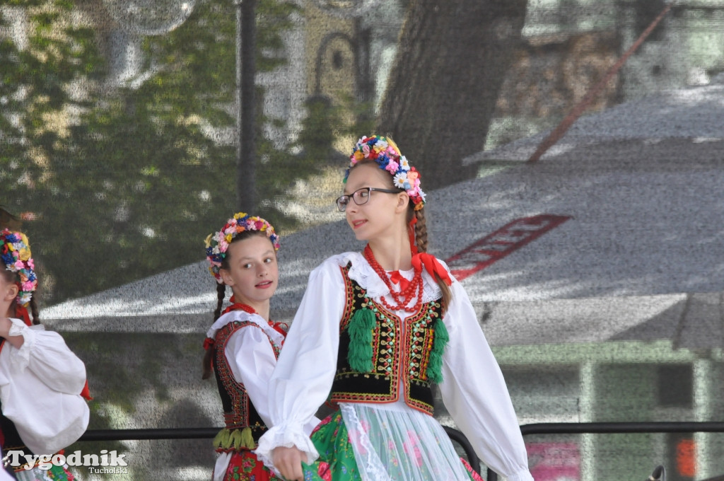 Międzynarodowy koncert na rynku w Tucholi