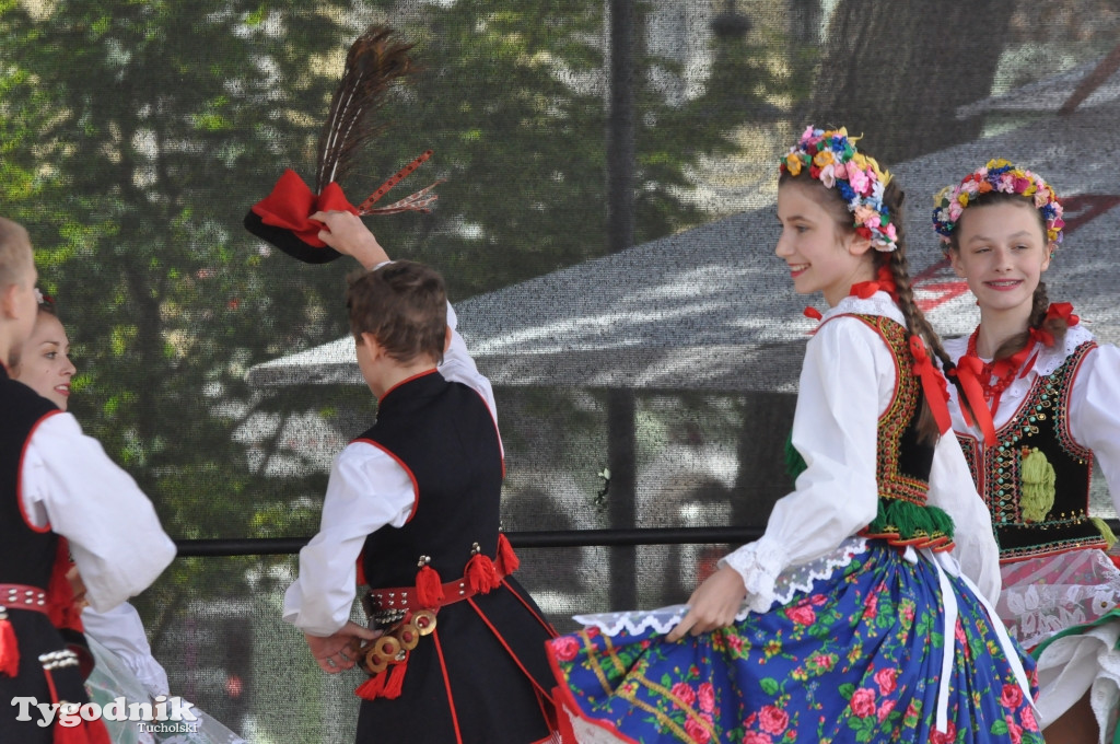 Międzynarodowy koncert na rynku w Tucholi