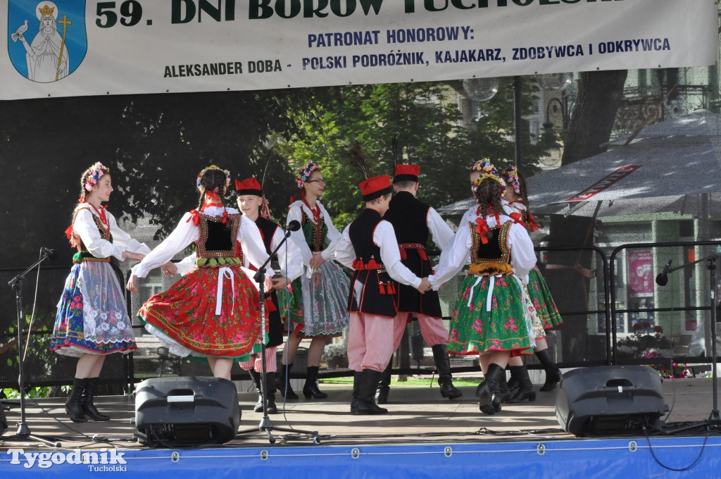 Międzynarodowy koncert na rynku w Tucholi