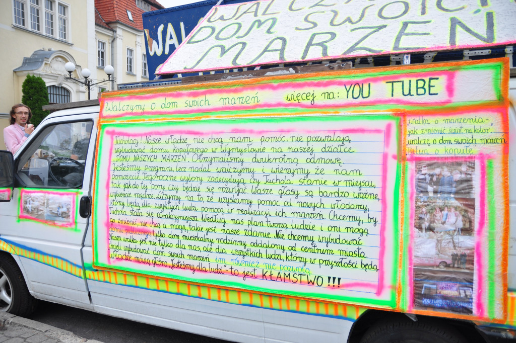 Walczy o dom swoich marzeń - protest UM