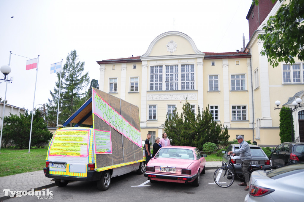 Walczy o dom swoich marzeń - protest UM