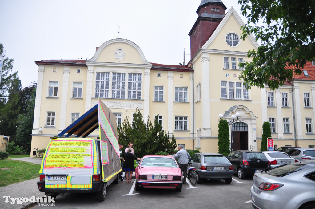 Walczy o dom swoich marzeń - protest UM