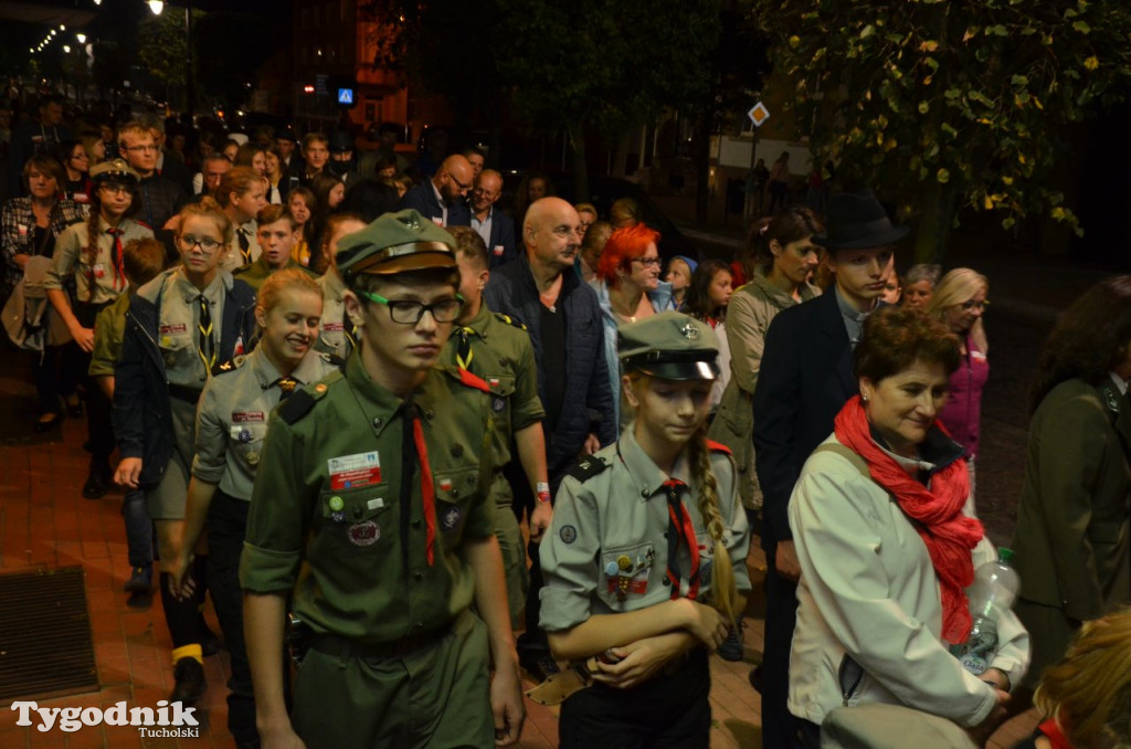 Spacer ulicami Tucholi