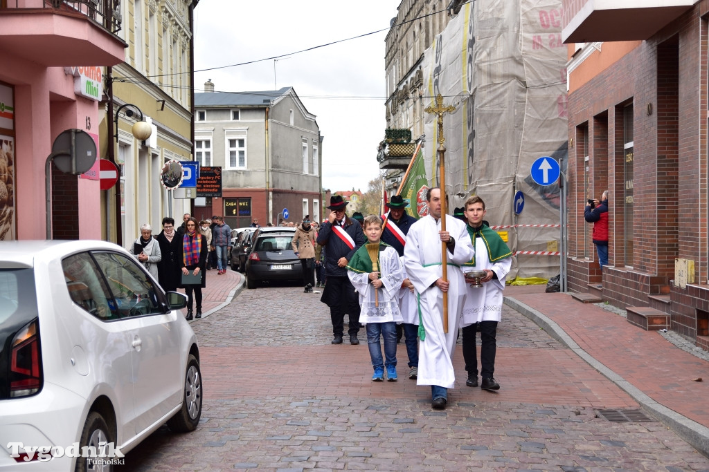 Odłonięcie tablicy w Tucholi