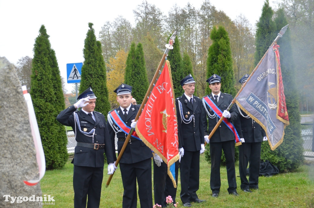 Drożdzienica: apel przy miejscu pamięci