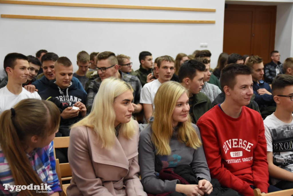 Folklor Technikum Leśne w Tucholi