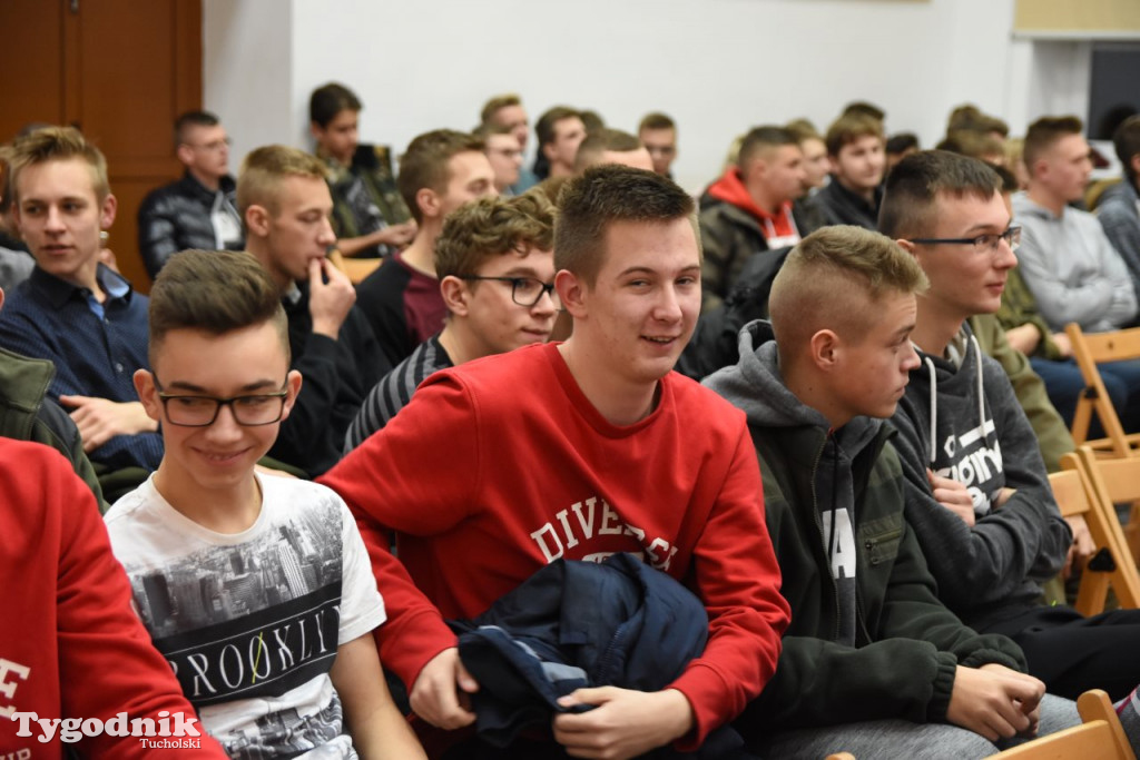 Folklor Technikum Leśne w Tucholi