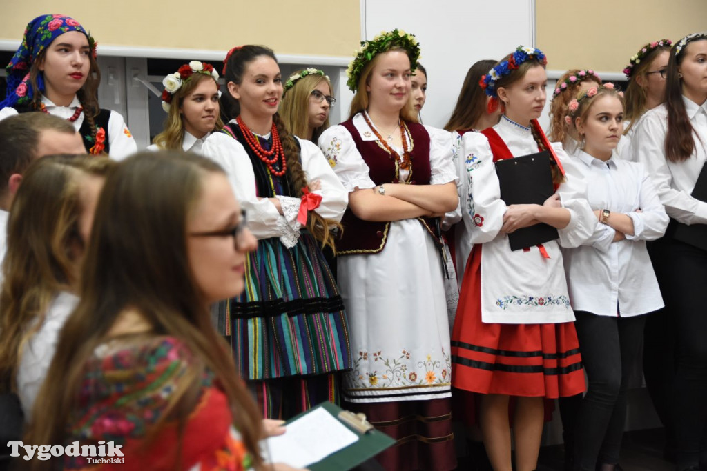 Folklor Technikum Leśne w Tucholi
