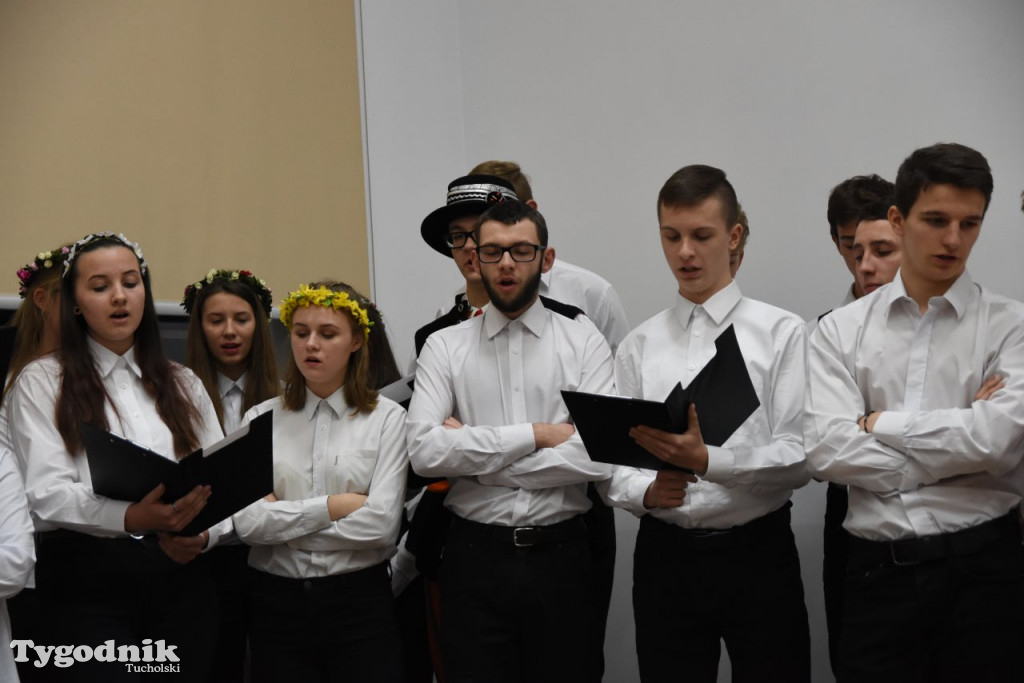 Folklor Technikum Leśne w Tucholi