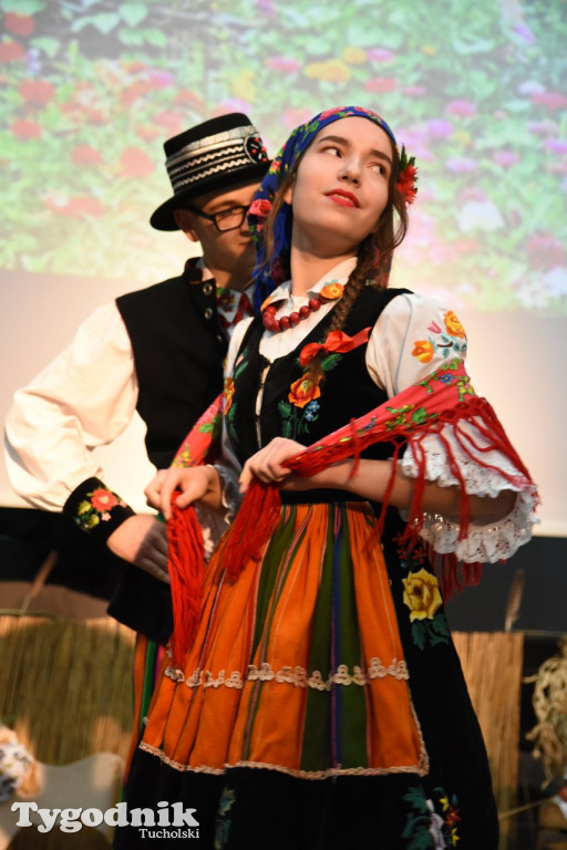Folklor Technikum Leśne w Tucholi