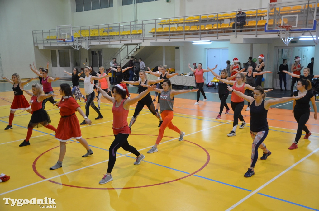 Tuchola: Charytatywny maraton fitness