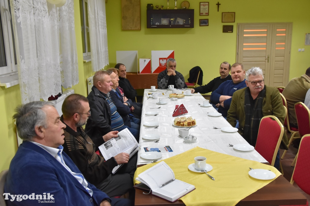 Wyborcze zebranie w Płazowie