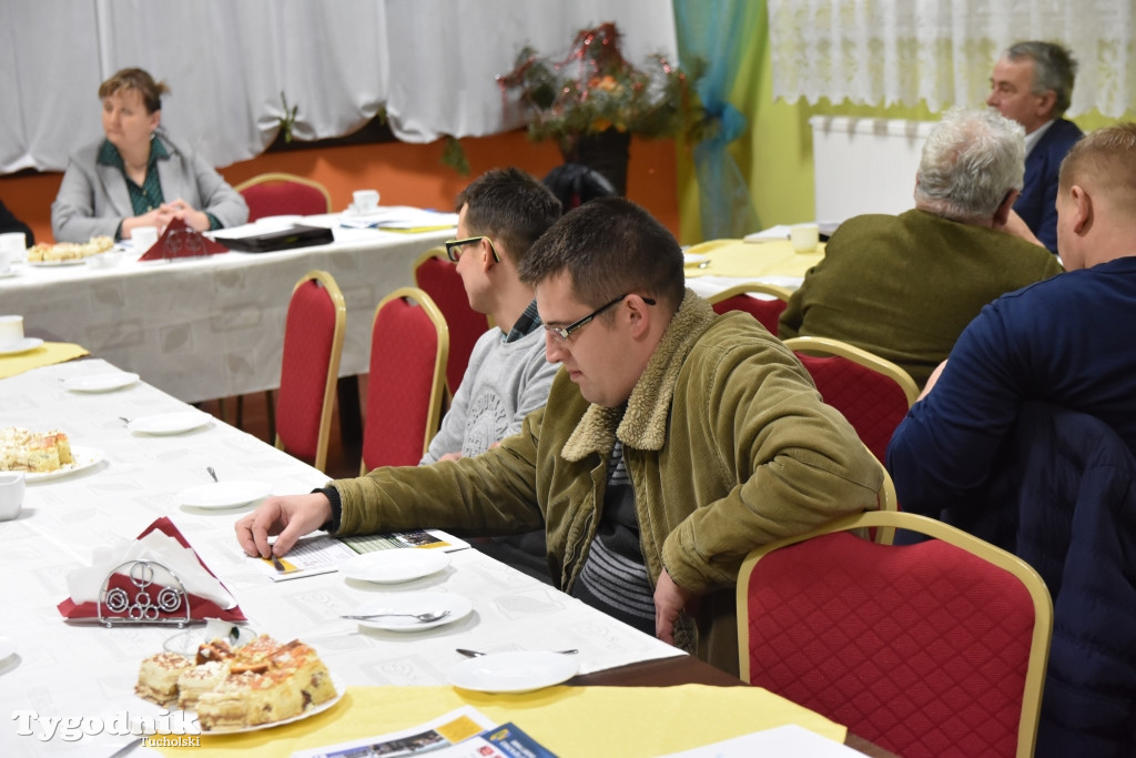 Wyborcze zebranie w Płazowie