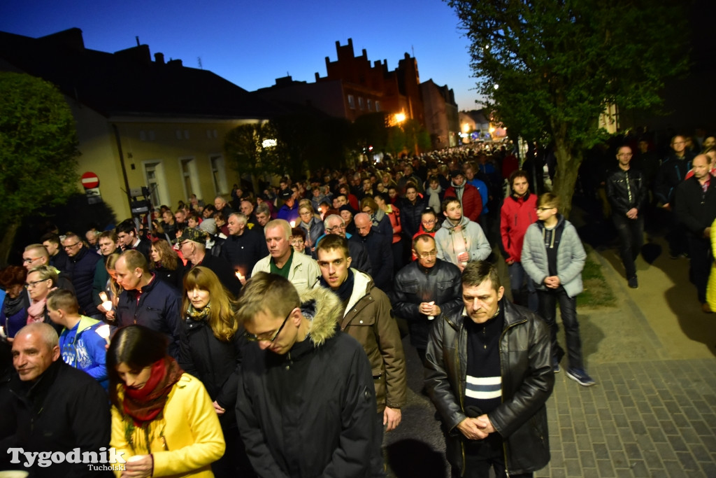 Droga Krzyżowa ulicami Tucholi