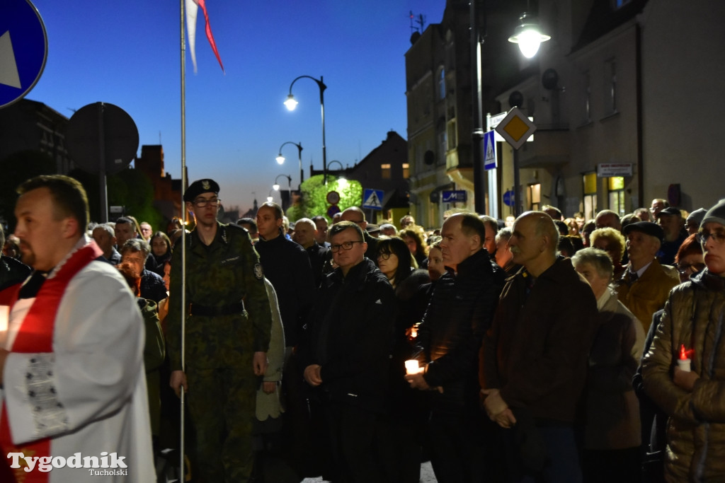 Droga Krzyżowa ulicami Tucholi