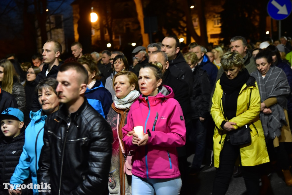Droga Krzyżowa ulicami Tucholi