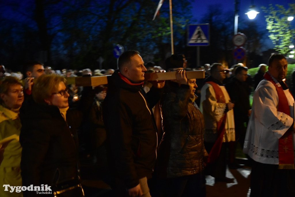 Droga Krzyżowa ulicami Tucholi