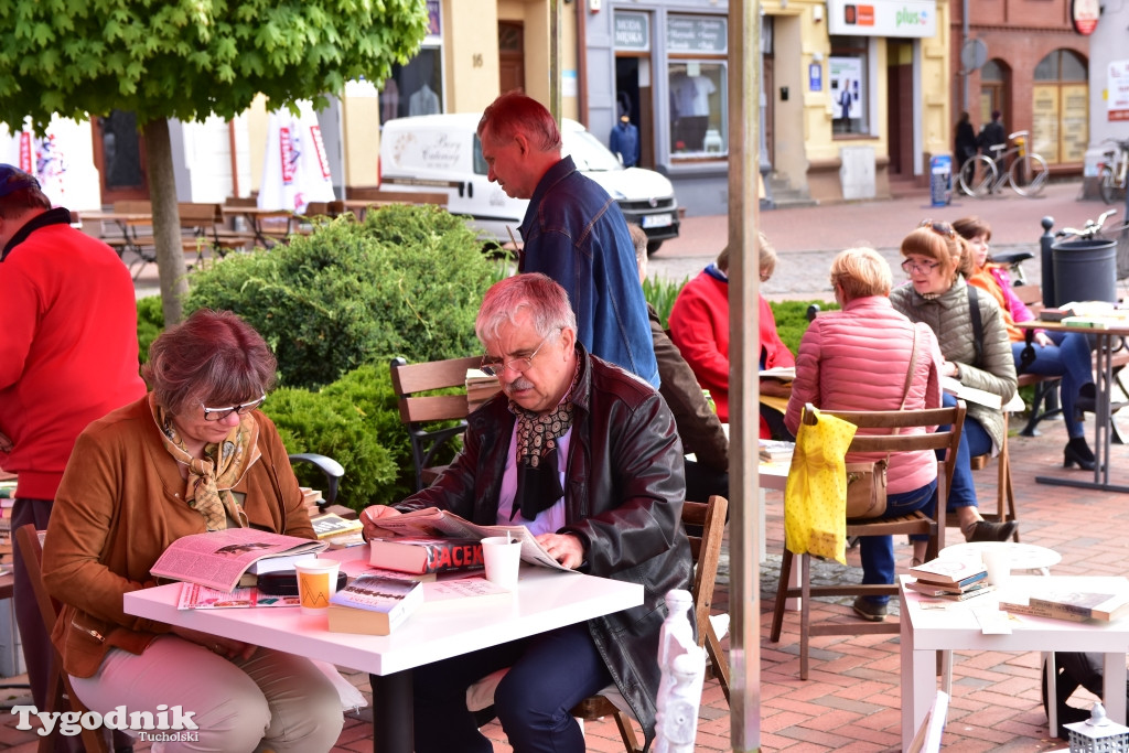 Poczytalnia na rynku w Tucholi