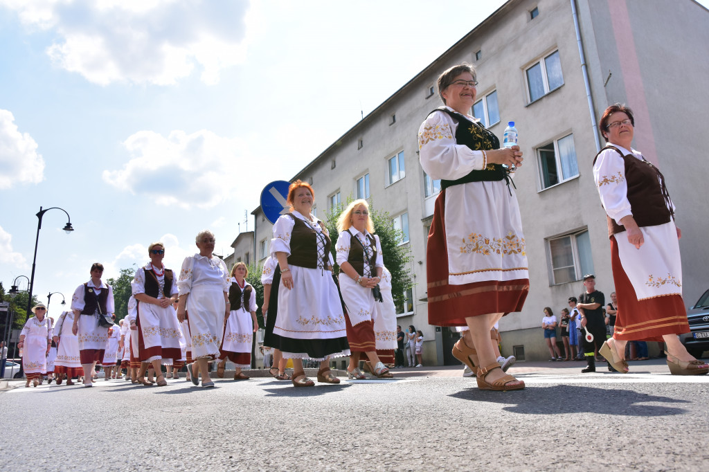 #JestemzBorów: pochód i dzień folkloru