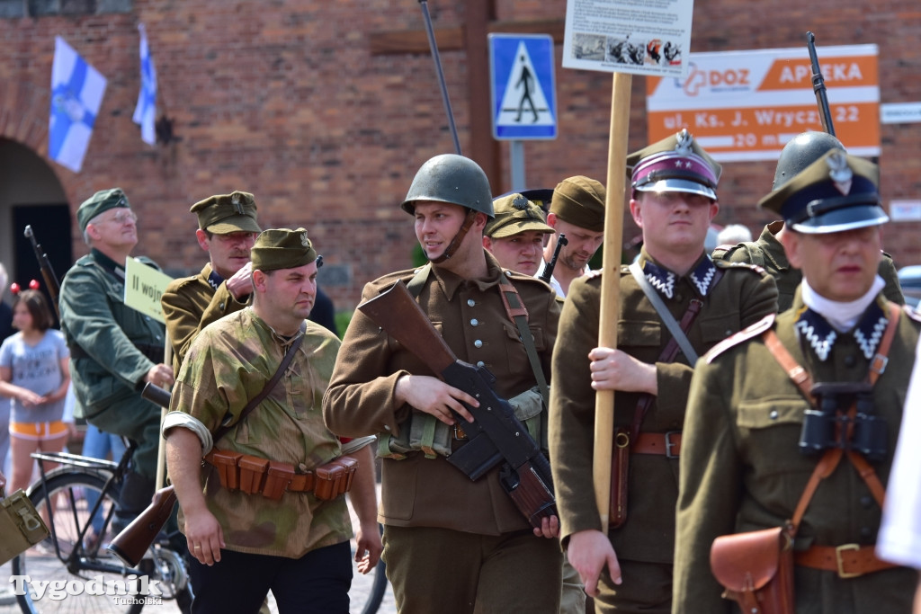 #JestemzBorów: pochód i dzień folkloru