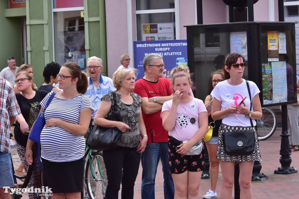 #JestemzBorów: pochód i dzień folkloru