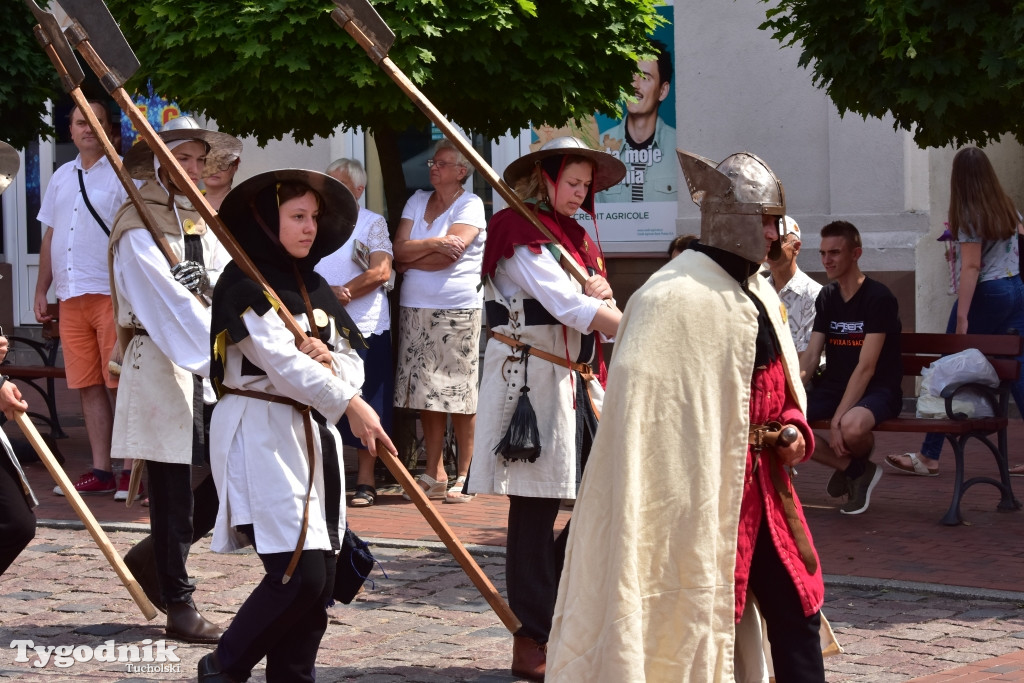 #JestemzBorów: pochód i dzień folkloru