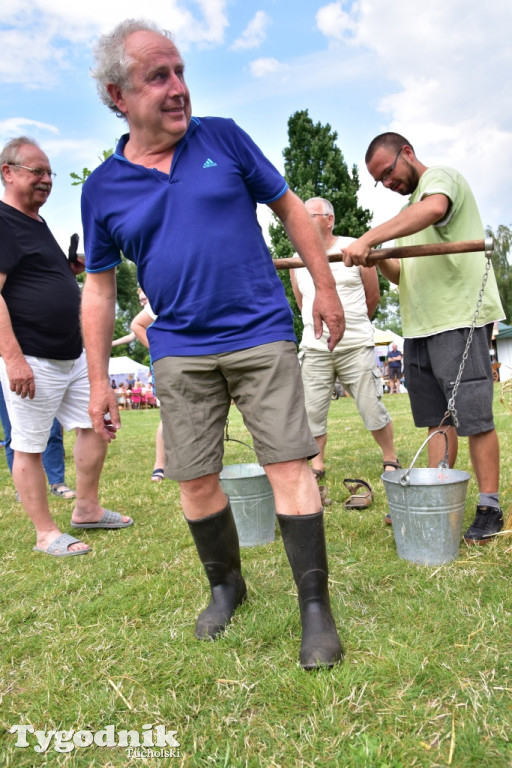 #JestemzBorów: pochód i dzień folkloru