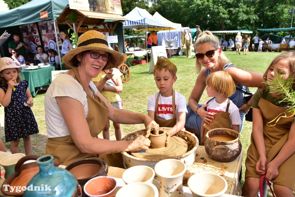 #JestemzBorów: pochód i dzień folkloru