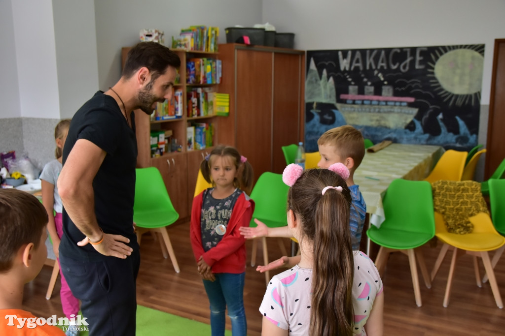 Lubiewo: Lato w teatrze z muralami w tle