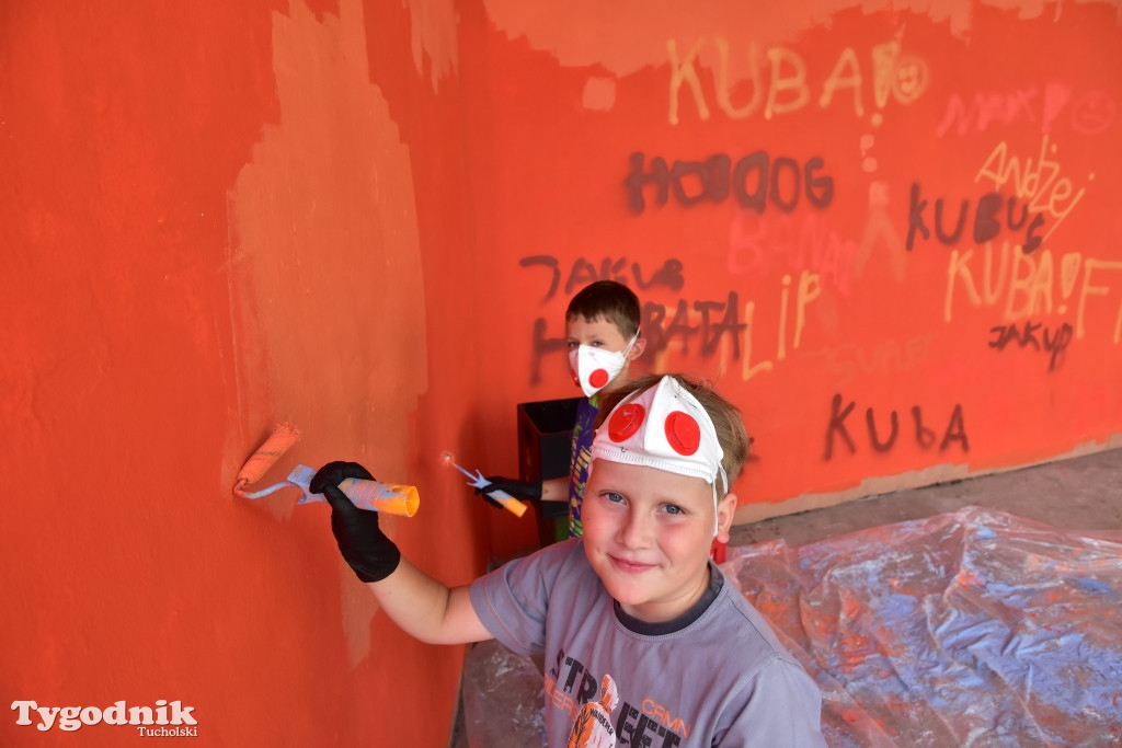 Lubiewo: Lato w teatrze z muralami w tle