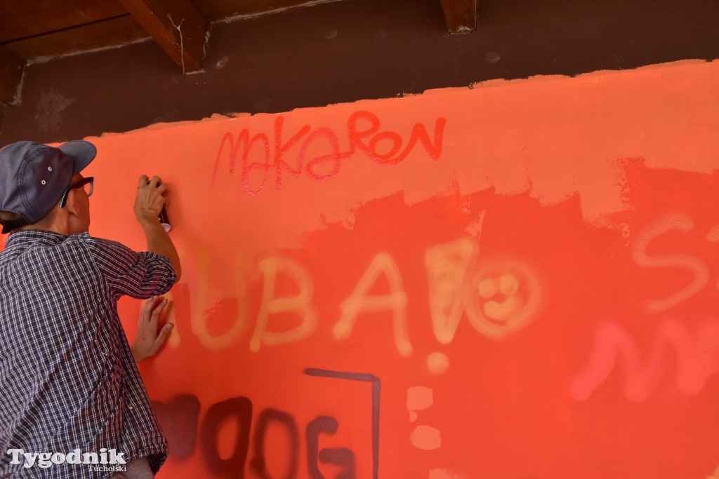Lubiewo: Lato w teatrze z muralami w tle