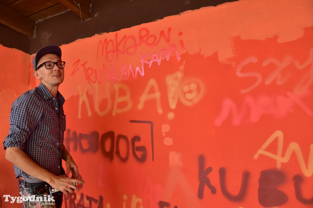 Lubiewo: Lato w teatrze z muralami w tle