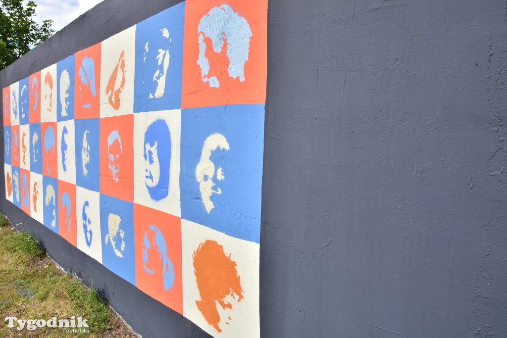 Lubiewo: Lato w teatrze z muralami w tle