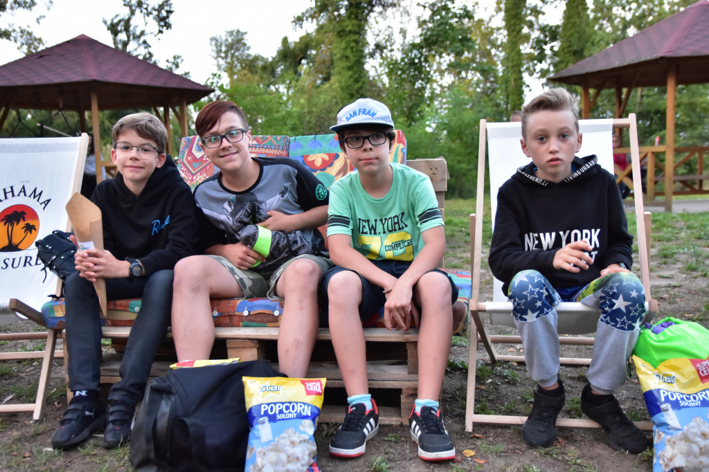 Kęsowo: Kino plenerowe w parku