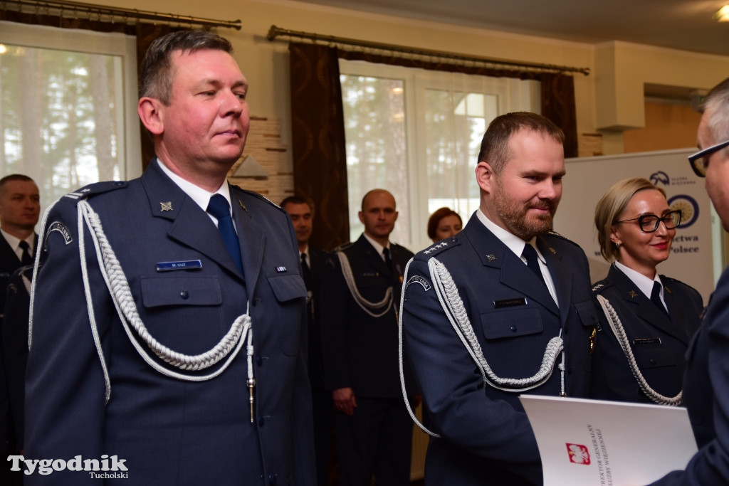 Funkcjonariusze SW odznaczeni