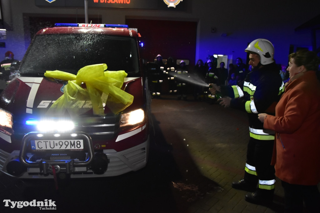 Nowy wóz dla OSP Bysław