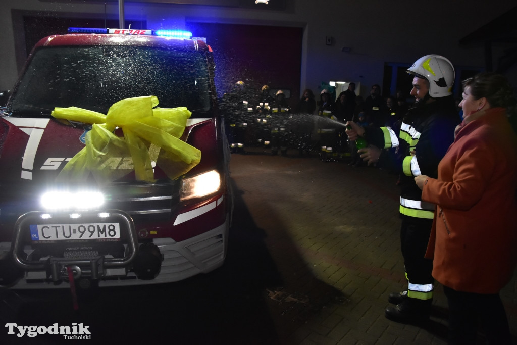 Nowy wóz dla OSP Bysław