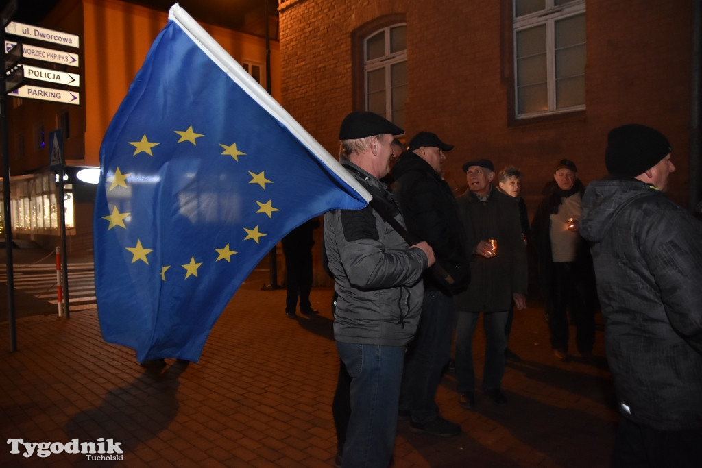 Tuchola: Protest przed sądem rejonowym