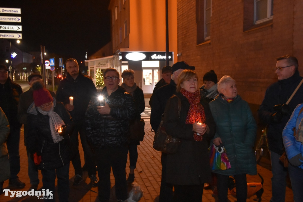 Tuchola: Protest przed sądem rejonowym