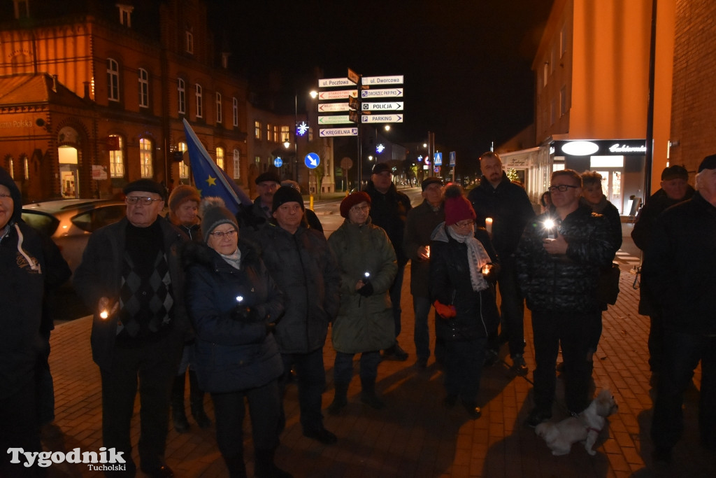 Tuchola: Protest przed sądem rejonowym