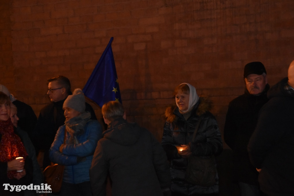 Tuchola: Protest przed sądem rejonowym
