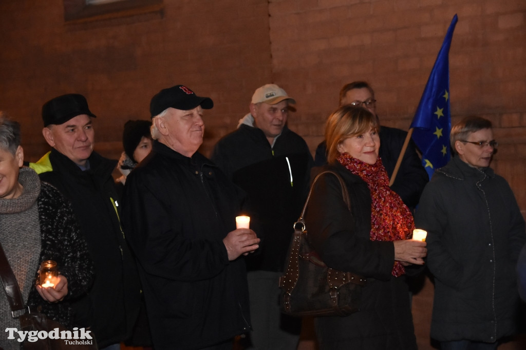 Tuchola: Protest przed sądem rejonowym