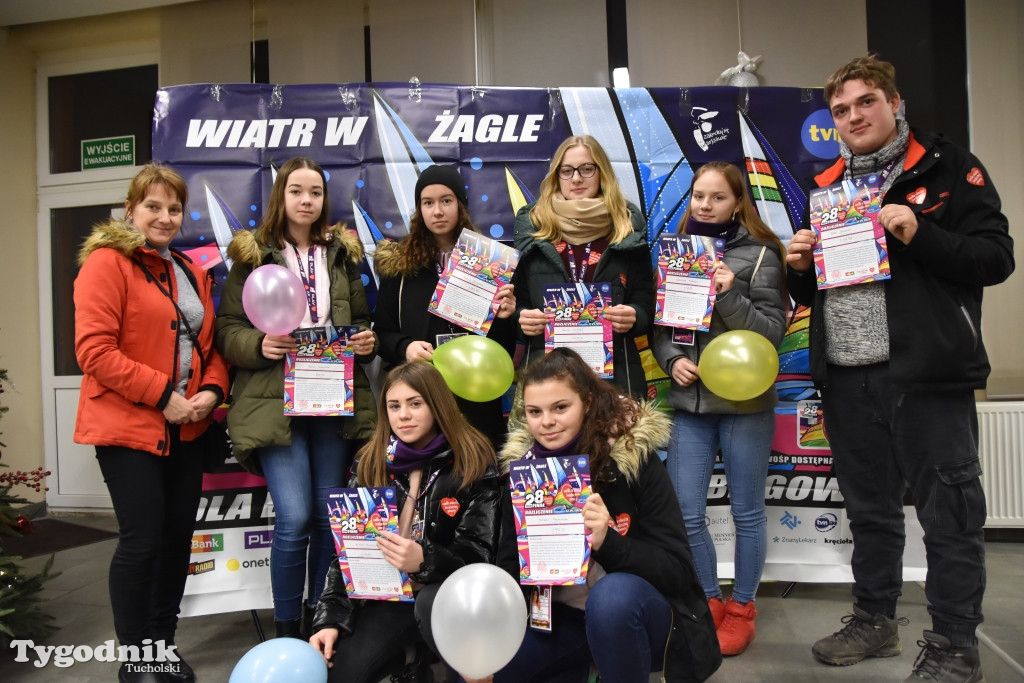 WOŚP Tuchola cz. 2: zbiórka i światełko do nieba